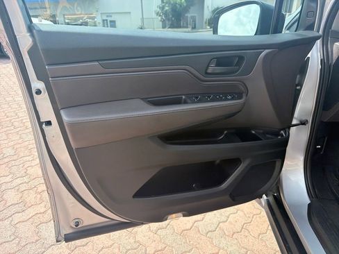 Used 2020 Honda Odyssey EX image 8