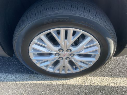 Certified 2024 GMC Acadia Elevation AWD/4WD image 7