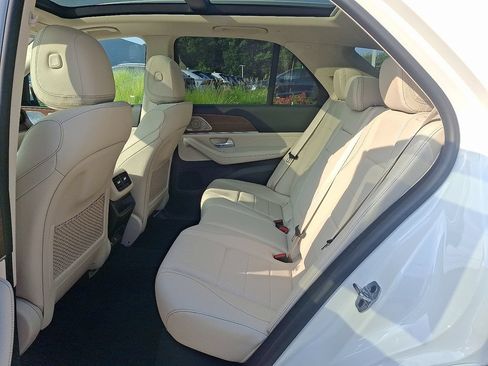 Used 2026 Mercedes-Benz GLE 450 4MATIC image 10