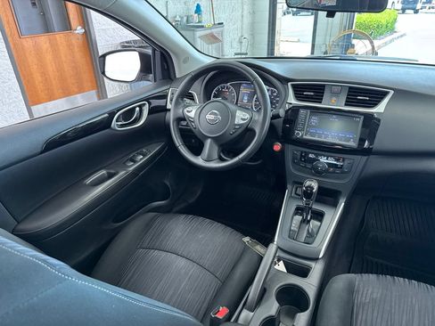 Used 2019 Nissan Sentra SV w/ Special Edition Package FWD image 44