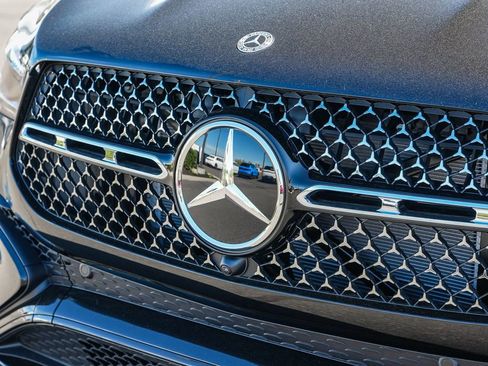 New 2026 Mercedes-Benz GLE 450 4MATIC image 3