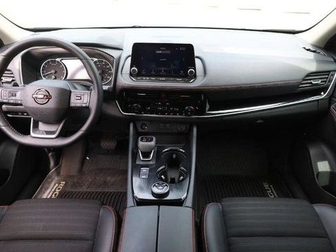 Certified 2025 Nissan Rogue SV AWD/4WD image 22