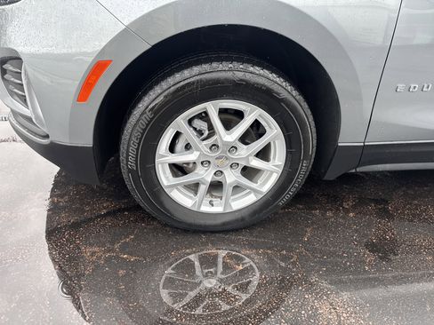 Used 2024 Chevrolet Equinox LT image 11