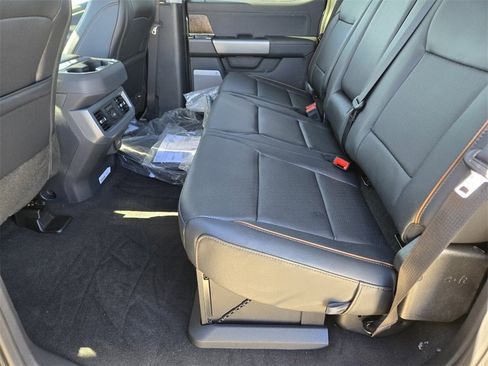 New 2026 Ford F250 Lariat w/ Black Appearance Package image 9