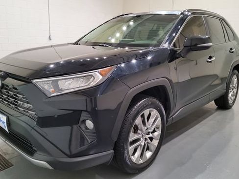 Used 2019 Toyota RAV4 Limited w/ Advanced Technology Package AWD/4WD image 4