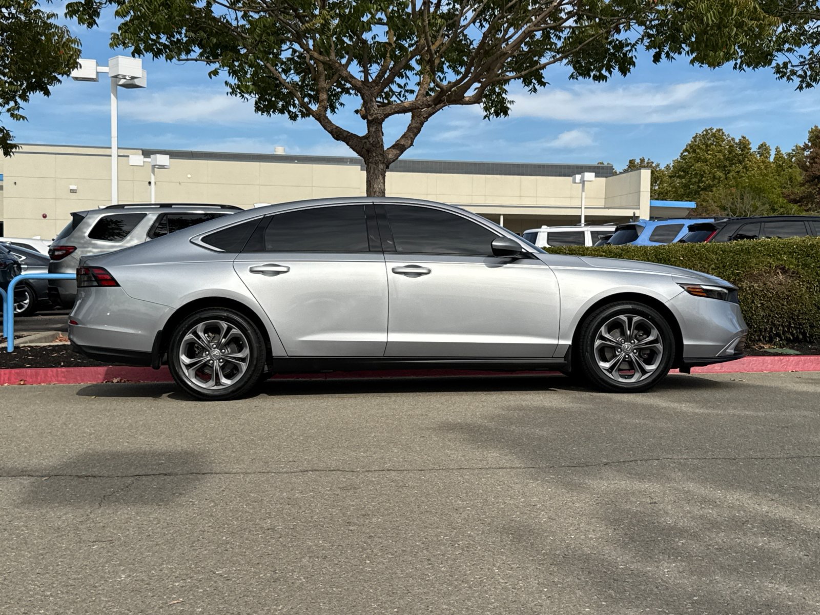 Used 2024 Honda Accord EX image 7