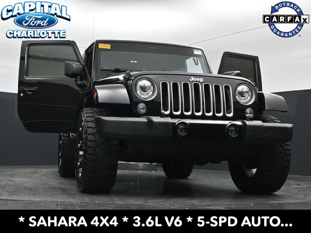 Used 2017 Jeep Wrangler Sahara w/ Connectivity Group AWD/4WD image 34