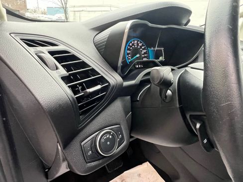 Used 2017 Ford C-MAX SE w/ Equipment Group 202A image 24