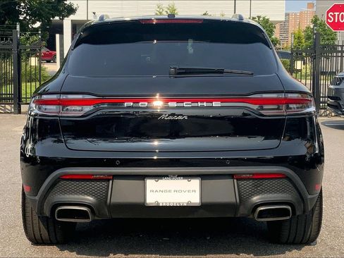 Used 2024 Porsche Macan AWD/4WD image 4