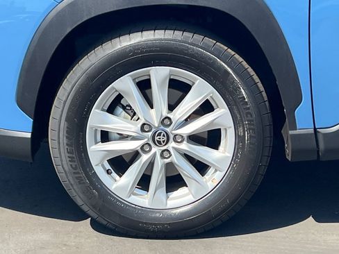 Certified 2026 Toyota Corolla Cross LE FWD image 25