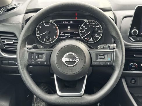 Used 2024 Nissan Rogue SV image 22