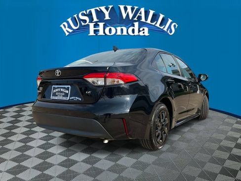 Used 2024 Toyota Corolla LE FWD image 3