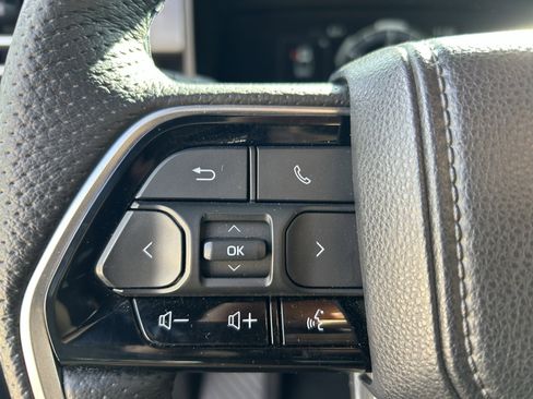 Used 2023 Toyota Tundra Platinum image 19