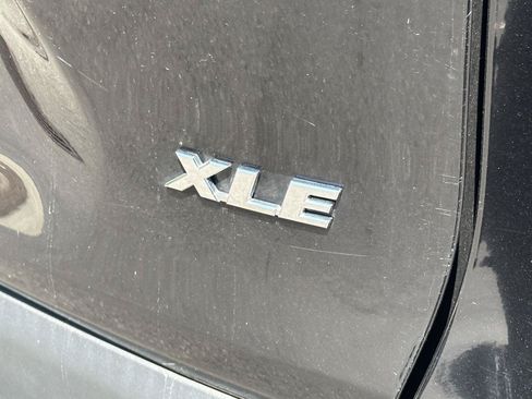Used 2025 Toyota RAV4 XLE FWD image 10
