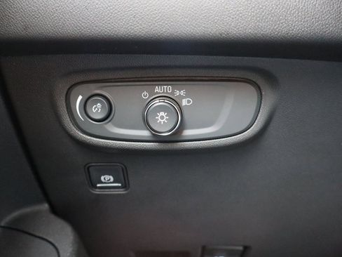 Used 2020 GMC Terrain SLE w/ Driver Convenience Package image 13