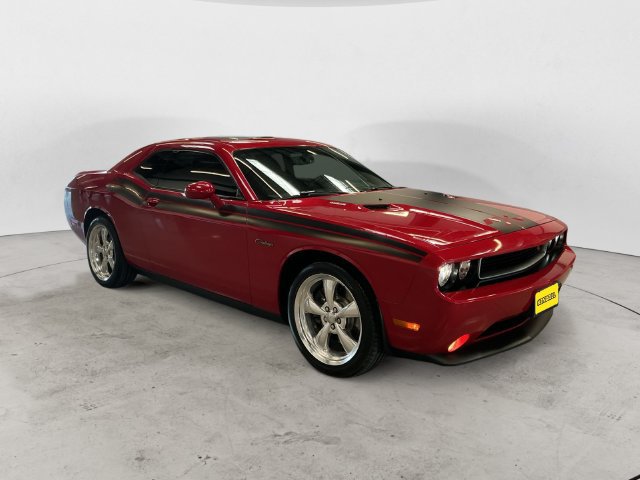 Used 2013 Dodge Challenger R/T RWD image 3