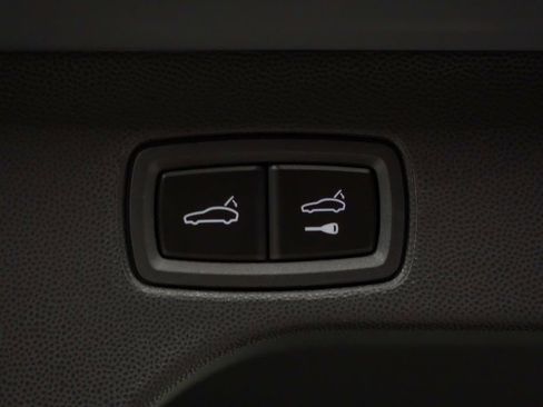 New 2025 Porsche Macan Turbo Electric image 14