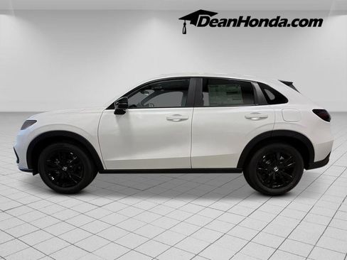 New 2026 Honda HR-V Sport image 2