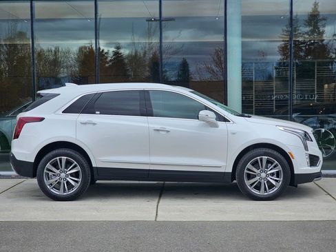 New 2026 Cadillac XT5 Premium Luxury w/ Driver Assist Package FWD image 6