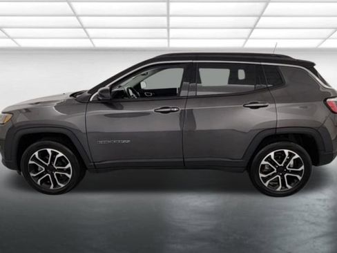 Used 2022 Jeep Compass Limited AWD/4WD image 5