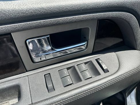 Used 2013 Ford F150 Platinum AWD/4WD image 15