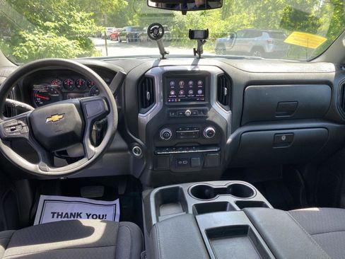 Used 2023 Chevrolet Silverado 1500 Custom AWD/4WD image 17