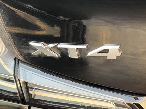 Used 2023 Cadillac XT4 Sport image 9