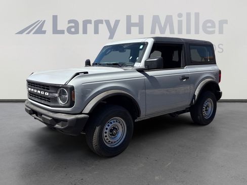 New 2026 Ford Bronco 2-Door AWD/4WD image 1