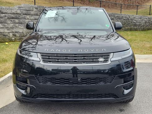 Used 2025 Land Rover Range Rover Sport SE image 9