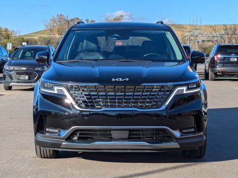 Used 2024 Kia Carnival SX image 4