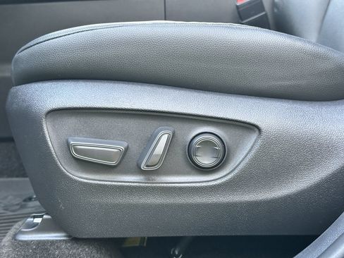 Used 2026 Toyota Grand Highlander AWD Hybrid image 18