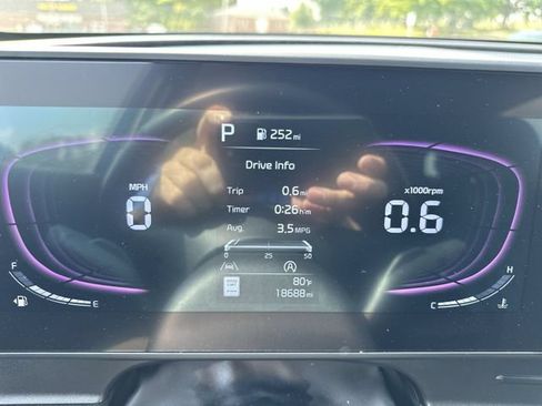 Used 2025 Kia Sportage X-Line AWD/4WD image 12