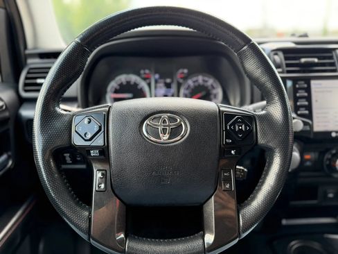 Used 2023 Toyota 4Runner TRD Off-Road Premium w/ Off Road Premium Plus Package AWD/4WD image 31