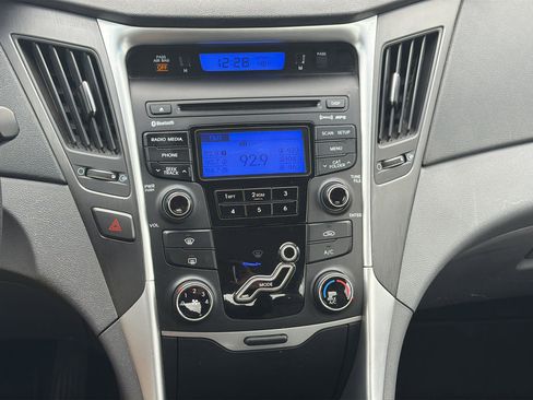 Used 2013 Hyundai Sonata GLS w/ Popular Equipment Pkg FWD image 12