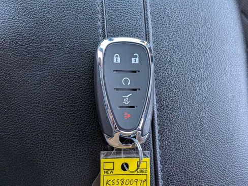 Used 2019 Chevrolet Blazer LT FWD image 32