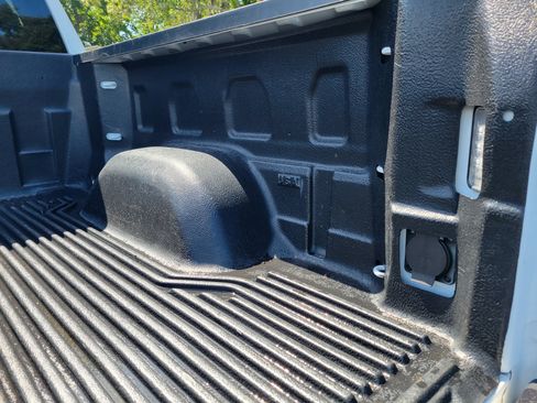 Certified 2025 Chevrolet Silverado 1500 LT RWD image 8