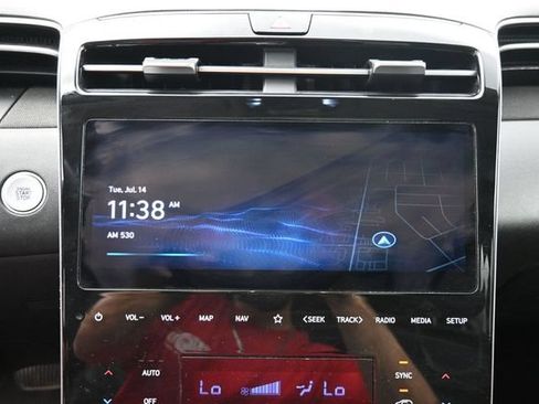 Used 2024 Hyundai Tucson Limited AWD/4WD image 27