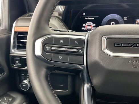 Used 2025 GMC Yukon XL Denali image 20