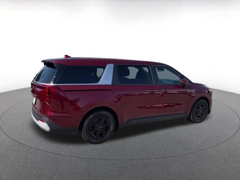 Used 2026 Kia Carnival FWD image 14