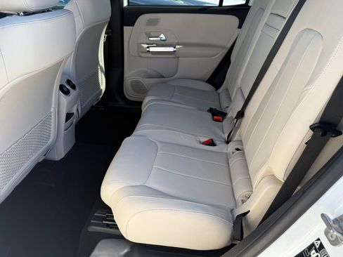 New 2025 Mercedes-Benz GLB 250 image 25