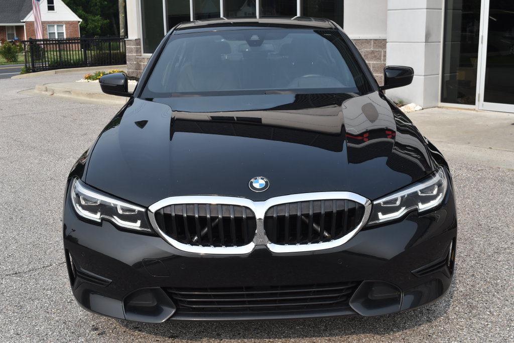 Used 2021 BMW 330e xDrive w/ Premium Package AWD/4WD image 3