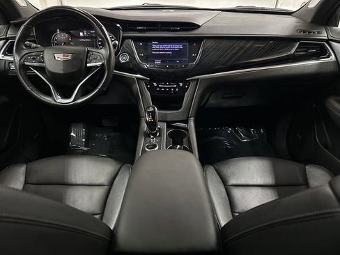 Used 2020 Cadillac XT6 Premium Luxury AWD/4WD image 22