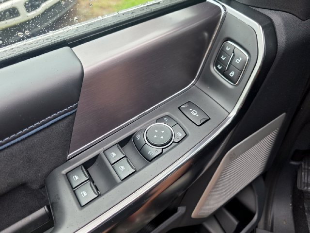 New 2027 Ford F250 Platinum w/ FX4 Off-Road Package AWD/4WD image 32