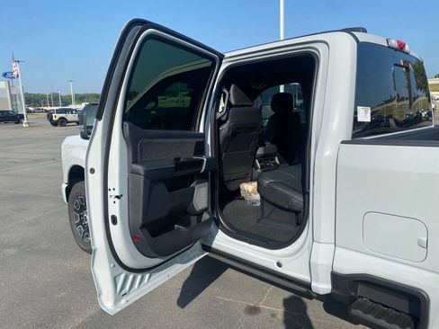 New 2026 Ford F250 Platinum AWD/4WD image 31
