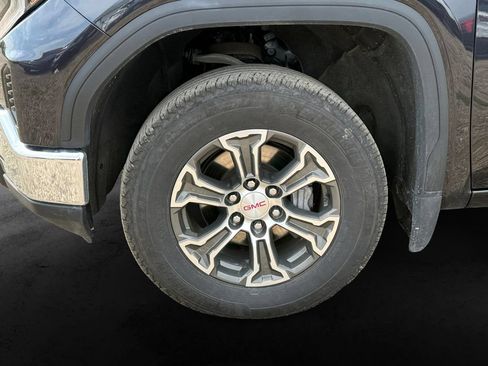 Used 2025 GMC Sierra 1500 SLT AWD/4WD image 13