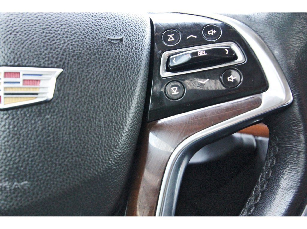 Used 2020 Cadillac Escalade Premium Luxury w/ LPO, Radiant Package AWD/4WD image 19
