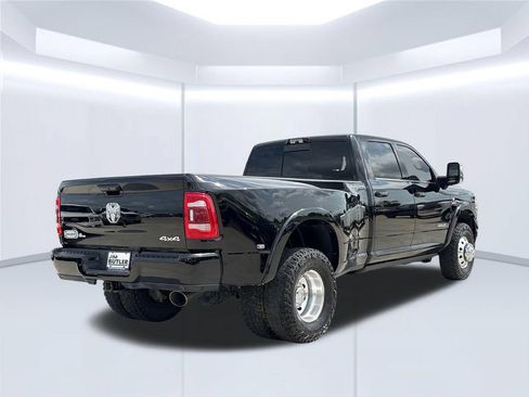 Used 2024 RAM 3500 Limited w/ Towing Technology Group AWD/4WD image 8