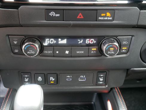 Used 2023 Nissan Frontier PRO-4X w/ Pro Convenience Package AWD/4WD image 23
