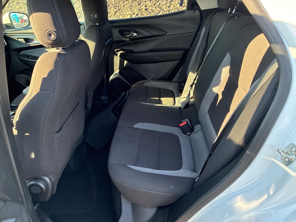 Used 2025 Chevrolet TrailBlazer LT FWD image 18