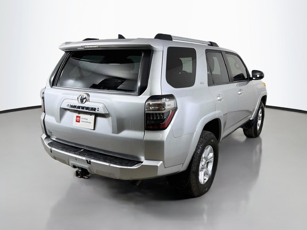 Used 2022 Toyota 4Runner SR5 AWD/4WD image 6